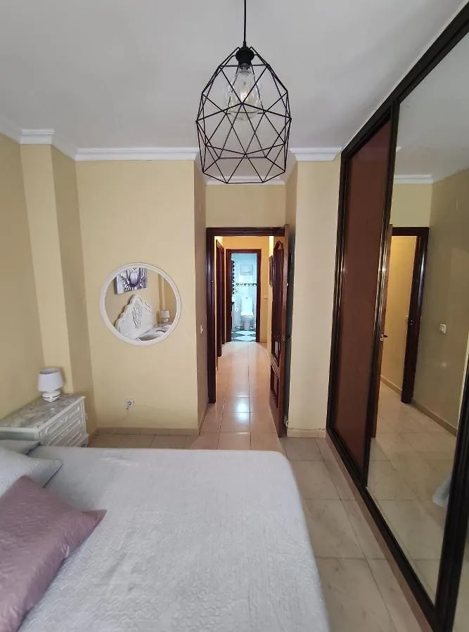 Apartamento Amplio piso junto a Playa Victoria Cádiz