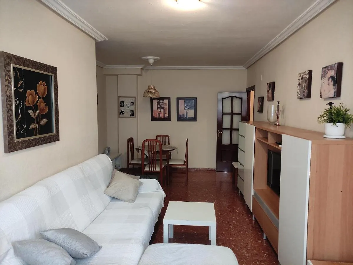Apartamento Amplio piso junto a Playa Victoria Cádiz