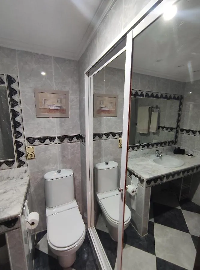 Apartamento Amplio piso junto a Playa Victoria Cádiz