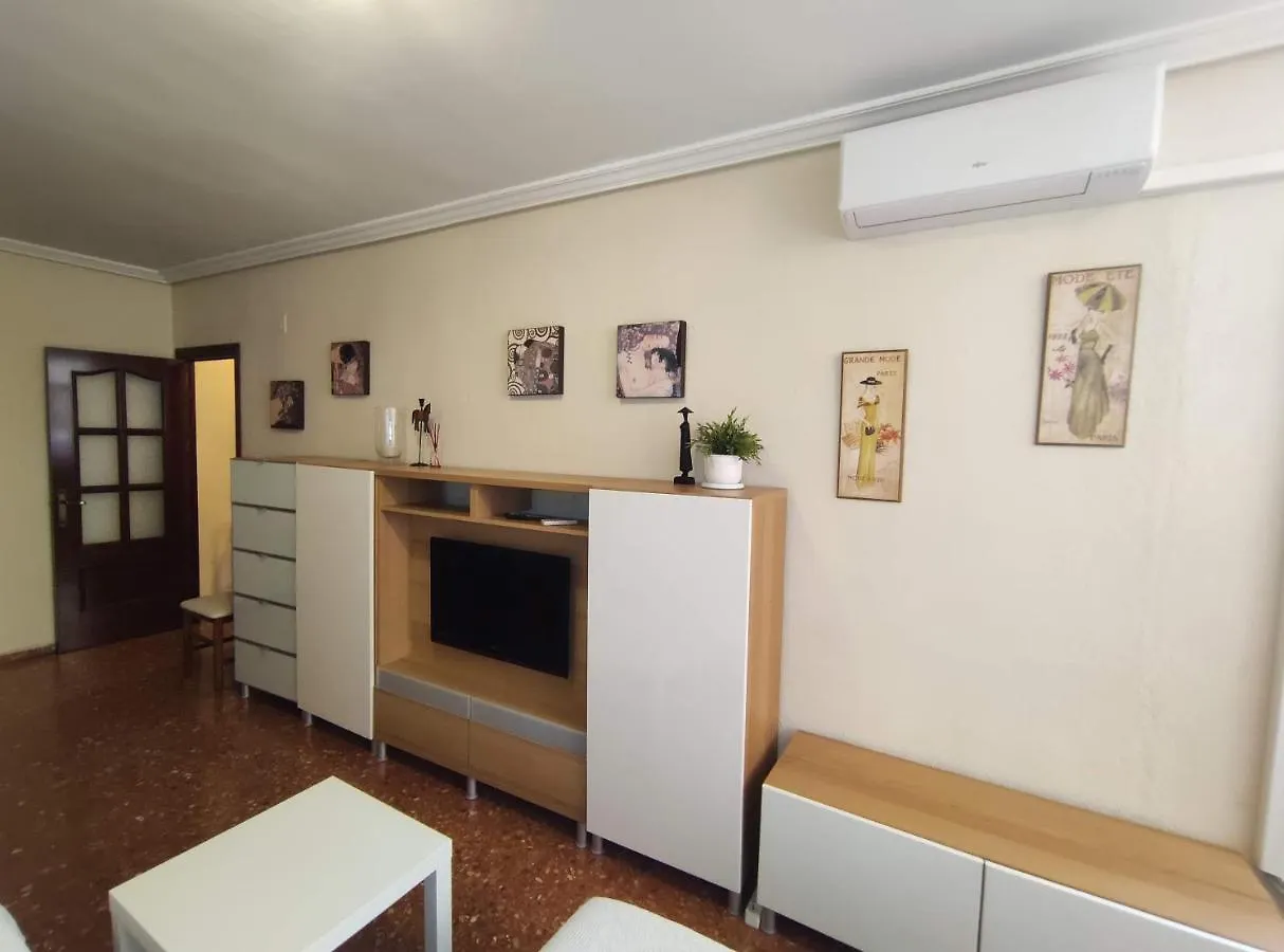 Apartamento Amplio piso junto a Playa Victoria Cádiz 0*,