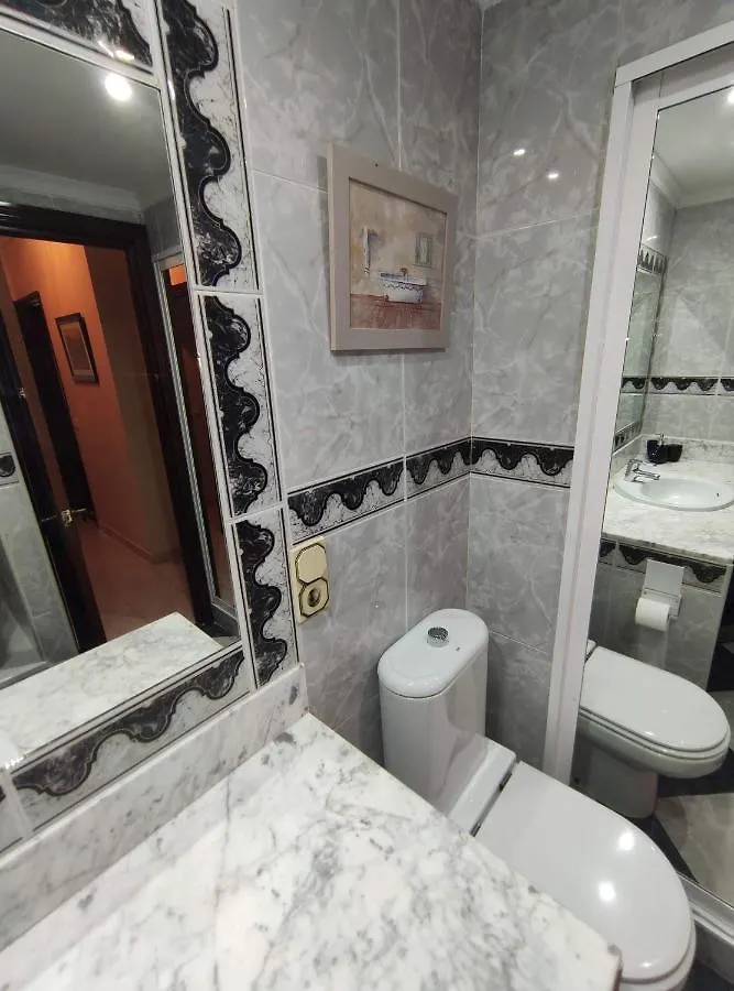 Amplio Piso Junto A Playa Victoria Apartment Cadiz 0*,  Spain
